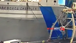 Моряка вытолкнули за борт плавбазы Всеволод Сибирцев