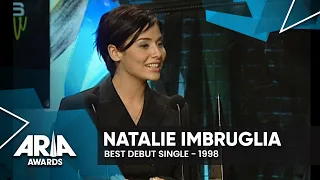 Natalie Imbruglia wins Best Debut Single | 1998 ARIA Awards