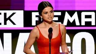 Selena Gomez Gives Emotional Acceptance Speech At 2016 AMAs