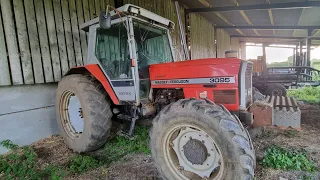 Vintage Thursday goes modern. Massey Ferguson 3095 arrives.