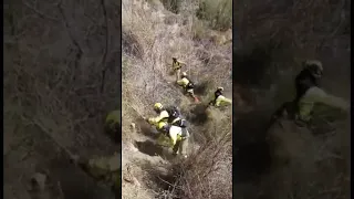 Vídeo del Infoca apagando el incendio forestal en Lecrín