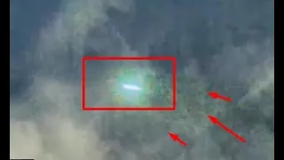 2 Different clips of UFO-UAP in Atmosphere Over Japan and at the same night A GREAT FOOTAGE CAPTURED