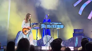 First Aid Kit - King Of The World & On The Road Again (Live) - Radio City Music Hall, NYC - 7/18/23