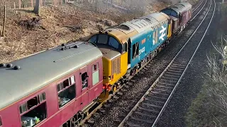 37685 - 37403 - Loch Arkaig / Isle Of Mull Seen at Dalgety Bay Railway Station