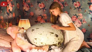 بنت بتلاقى بيضة عملاقة بيخرج منها كائن غريب بيحميها وبيخلص على أى حد بيضايقها | ملخص فيلم Hatching