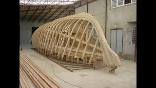 Строительство яхты из красного дерева  (Custom yacht building from redwood)