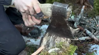 SOLO WINTER CAMPING in HOT SHELTER | building SHELTER among Big STONES | ASMR