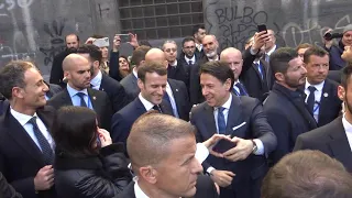 Il tour del presidente francese Macron al centro storico di Napoli