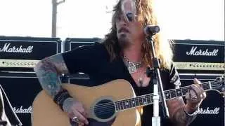 John Corabi-Hooligan's Holiday- live at the rock the falls concert june 23,212