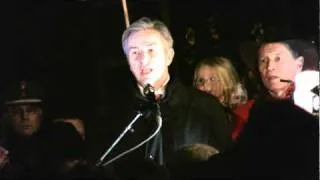 Klaus Wowereit bei der Kundgebung von Fluglärmgegnern in Berlin-Lichtenrade am 08.11.2010