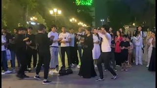Шымкент Мадина Лезгинка 2023 Парни И Девушки Танцуют Супер Арбат ALISHKA Lezginka Madina Kazaxstan
