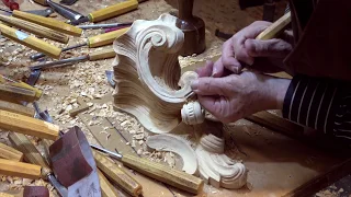 Woodcarving Rococo console