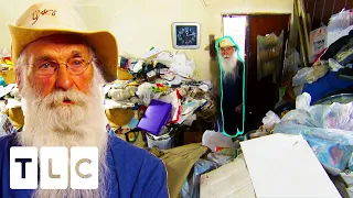 Hoarder Can't Get Into His Own House | Hoarding: Buried Alive