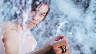 Bullied boy practiced peerless kung fu in water realm, beating villain with a drop of water💖