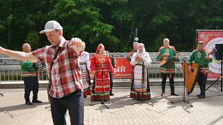 "Гармошечка-говорушечка" исполняет народный ансамбль "Сельские гармонисты"