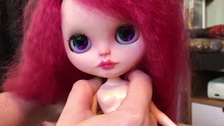 My Blythe collection April 2019 - warning: lots of doll nuditiy