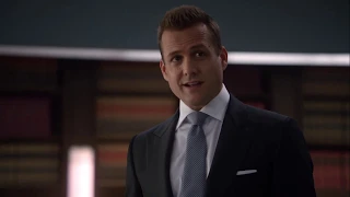 SUITS: Harvey Specter VS Mike Ross