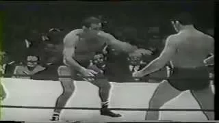 Lou Thesz vs Don Leo Jonathan 1955 Chicago professional wrestling.