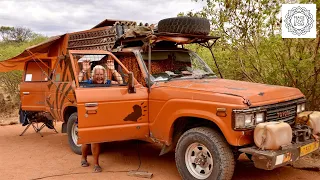Lilli (65) travels alone through Africa - life in a Toyota Landcruiser