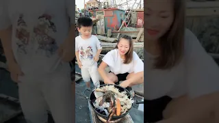 Chinese Mukbang ASMR, Eating Seafood (Octopus, Scallop, Giant Lobster Tail, King Crab)#116
