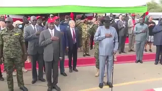 Президент Южного Судана Салва Киир-обмочился.