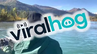 Chased By Bears In Alaska || ViralHog