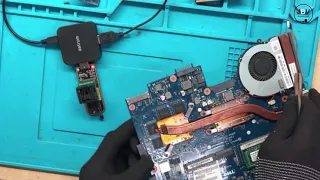 SOLVED BY PROGRAMMING THE BIOS CHIP - DELL LAPTOP WITH NO DISPLAY
