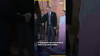 Esta es la reacción de la reina Letizia cuando el embajador de Irán no le da la mano