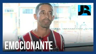 Pintor pernambucano viaja 2.500 km para realizar o sonho de ver o São Paulo campeão