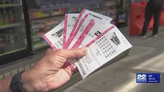 $800 million Powerball drawing tonight