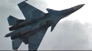 Sukhoi Su-30SM [Сухой Су-30CM] Incredible 3D Thrust Vectoring Demo @ MAKS Airshow