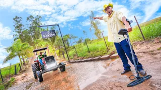 USEI O DETECTOR DE METAL NA MINHA FAZENDA