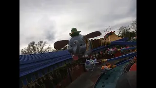 Atracción de Dumbo el Elefante Volador, Disney World Florida.