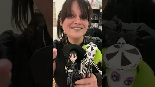 DeadHeartMare Unboxes the Monster High Beetlejuice and Lydia Deetz Skullector Doll Set (Part 2)