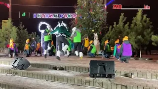 В БЕРДЯНСКЕ ОТКРЫЛИ КАТОК