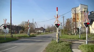 Spoorwegovergang Mezőkovácsháza (H) // Railroad crossing // Vasúti átjáró