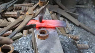 Forging a instruments for breaking bricks out of Rusted Iron CHAIN| Forging a KATANA from a GIANT