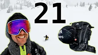 21 Things To Carry In Your Snowboard Bag