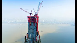 Nobody can stop the Chinese. They invented a skyscraper making machine.