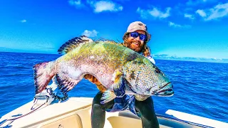 AMAZING Blue Hole Fishing!! || EXPLORING the Great Barrier Reef