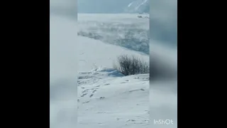 Байкал, льдина поплыла