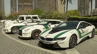Bugatti, Lamborghini и Bentley пополнили автопарк полиции Дубая (новости)