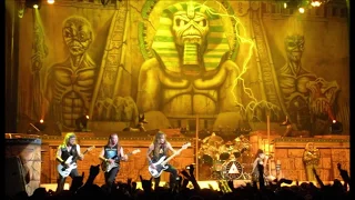 Iron Maiden - 02 - Two minutes to midnight (Detroit - 1985)