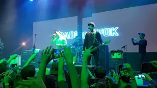 RADIO TAPOK - Radioactive (Imagine Dragons на русском) (Moscow 08.10.2017)