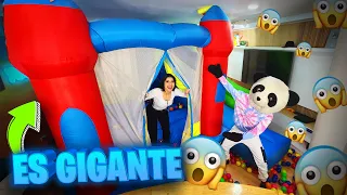 PUSE UN CASTILLO INFLABLE ADENTRO DE MI CASA - PANDA