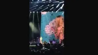 Miley Cyrus - Lucy In The Sky With Diamonds (Beatles Cover) in São Paulo, Brazil 26/9/2014