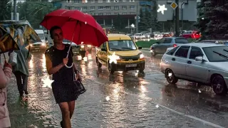 В Харькове, дождь
