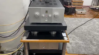 Magico M7,  Air Force Zero turntable ( Tsuyoshi Yamamoto Trio - Misty )