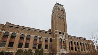 Exploring the Abandoned AMC Headquarters | Detroit