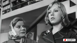 Светлана Крючкова и Антонина Дмитриева 1/2 (1974)